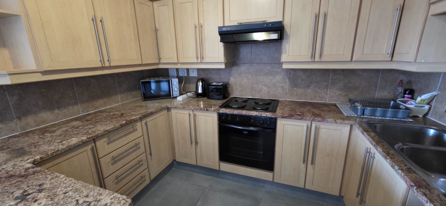2 Bedroom Property for Sale in Diaz Industria Western Cape